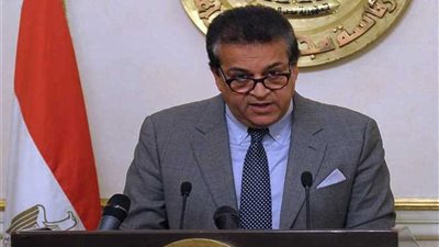 وزير التعليم العالي يستعرض تطوير منظومة الطلاب الوافدين للدراسة بالجامعات المصرية