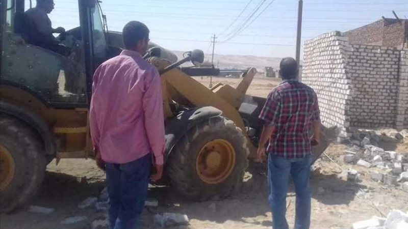 إزالة 8 حالات تعدي