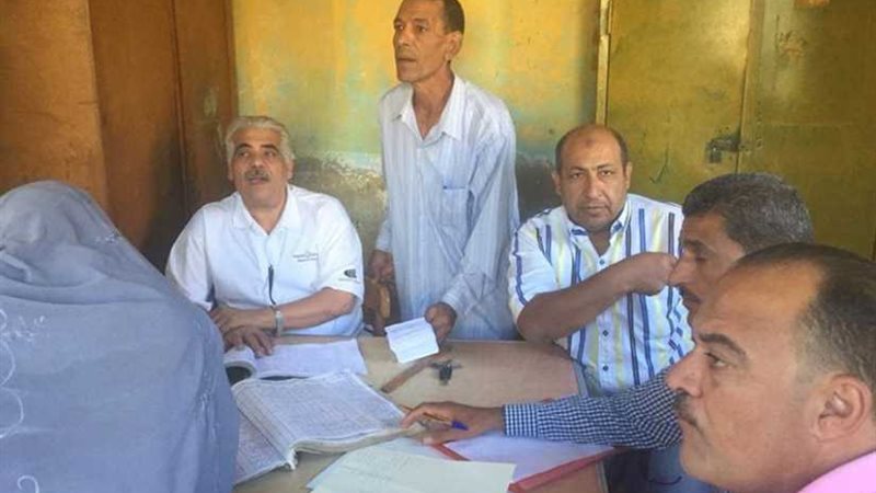 إحالة 12 موظفاً بالمحلة