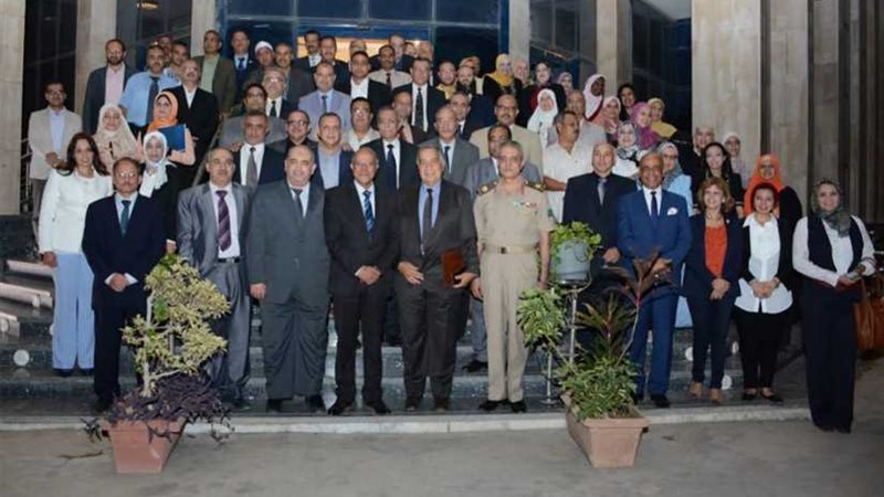 الاحتفال باليوم العربي