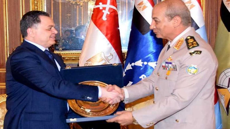 تفاصيل لقاء وزيرى