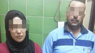 عاطل وربة منزل يستوليان على أموال أصحاب المحال بالظاهر