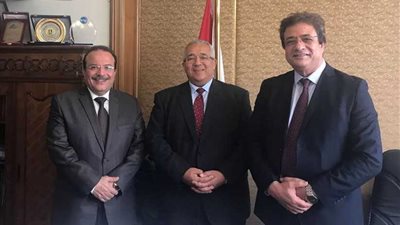 رئيس جامعة طنطا يبحث مع وزير الخارجية الإعداد لمؤتمر الصحة الافريقية