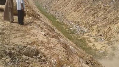 تطهير مخرات السيول ببنى مزار بالمنيا