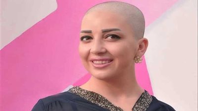 تعرف على اسباب حلاقة اعلامية سورية لشعرها 