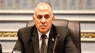 وزير الري يستعرض مع رئيس المركز القومي لبحوث المياه أنشطة المراكز البحثية