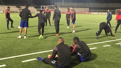 مران بدني للأهلي في الجزائر على ملعب 8 مايو