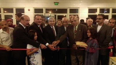 عرض فيلم وثائقي 