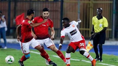 الصحف الجزائرية تمدح الأهلي عملاق إفريقيا قبل لقاء وفاق سطيف