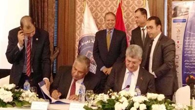 القابضة للنقل: ٥٢١ مليون جنيه تكلفة مشروع تعميق أرصفة محطة حاويات شركة دمياط