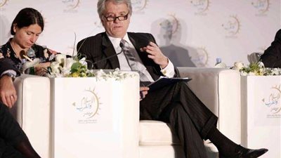 الرئيس الأوكراني السابق: إنسان بلا هوية كمن يعيش برئة واحدة