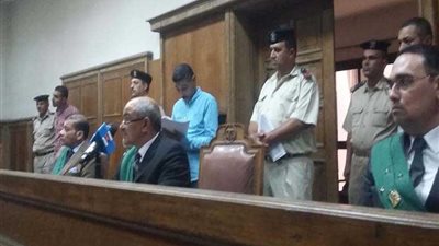 تأجيل محاكمة قاتل طفليه 