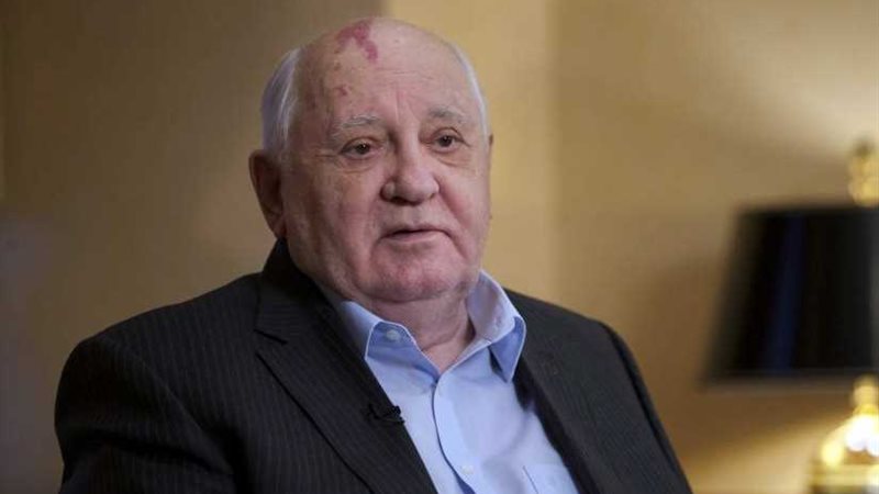 جورباتشوف: خروج أمريكا