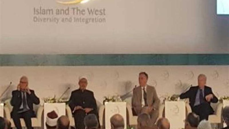 شيخ الأزهر: الشرق