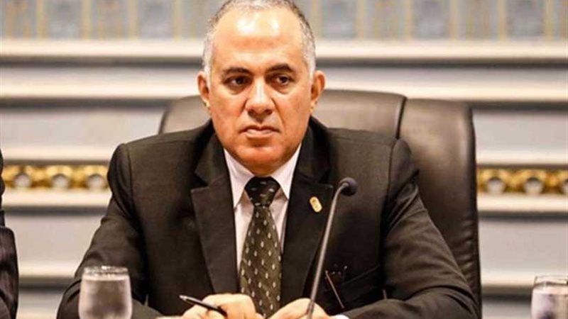 وزير الري يبحث استعدادات