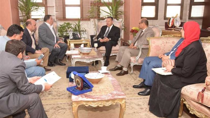 محافظ بني سويف: قافلة