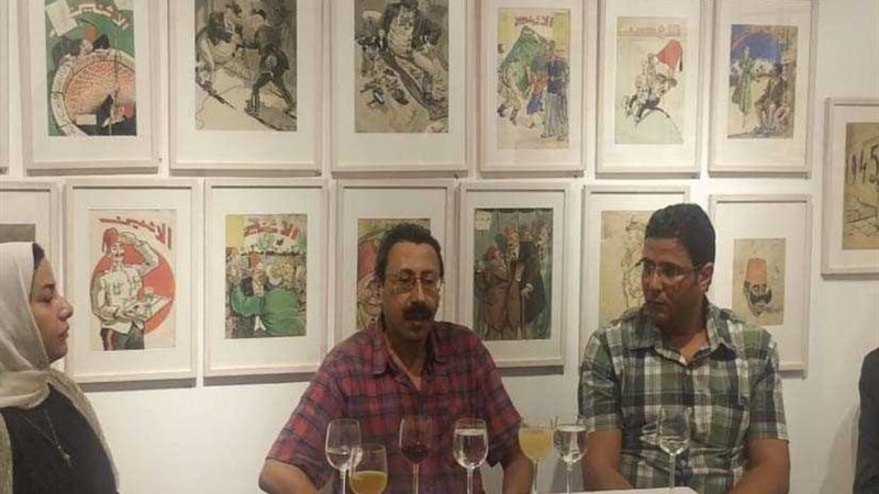 سِنتيس والكاريكاتير