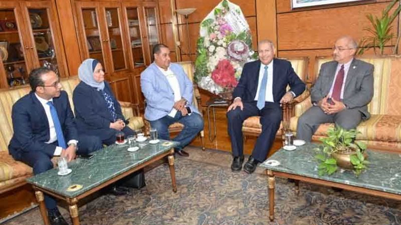 رئيس جامعة أسيوط