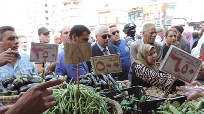 بالصور..اللواء جمال الرشيدي مدير أمن البحيرة يتفقد مبادرة 