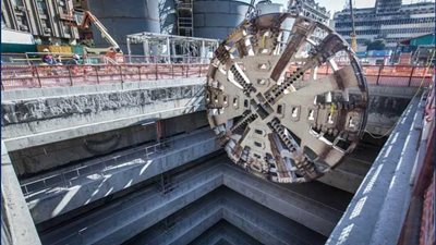 النقل تعلن انتهاء حفر المرحلة الثالثة بالمترو بين محطتى العتبة وجمال عبدالناصر