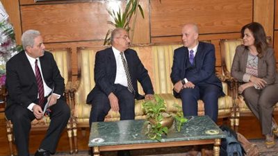 رئيس جامعة أسيوط يستقبل ممثل صندوق الأمم المتحدة للسكان..(صور)