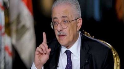 قرار وزاري بمنح 300 معلم وأخصائي مساعد شهادة مزاولة مهنة التعليم