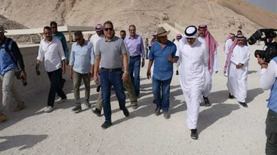 وزير الآثار يصطحب سمو الأمير سلطان بن سلمان في جولة بالأقصر 