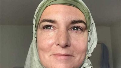مطربة عالمية تشهر إسلامها ..والمسلمون يحتفون بها على 