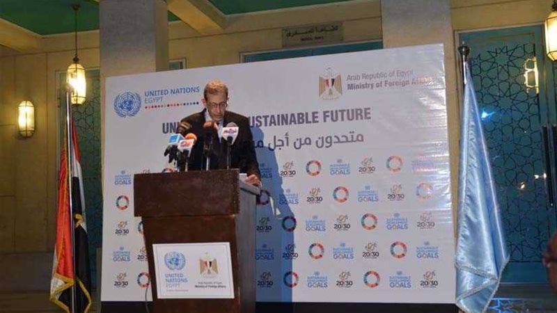 شكري يلقي كلمة في