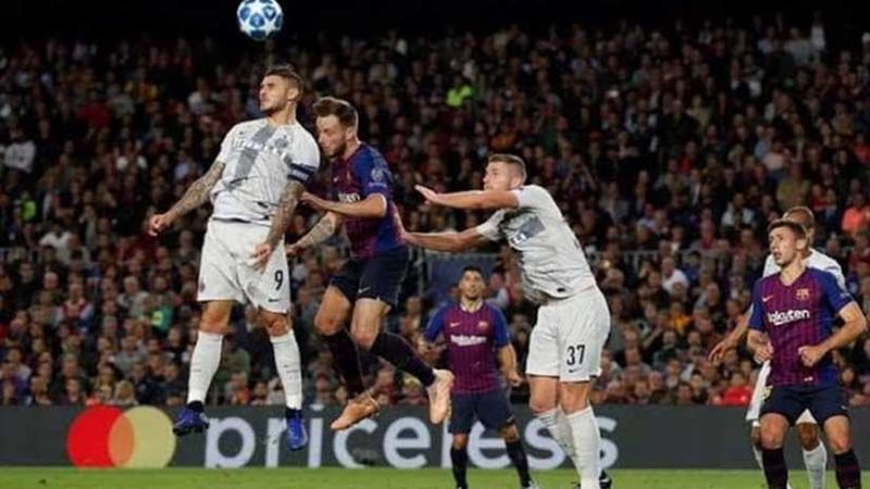 برشلونة يتقدم على