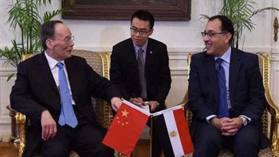 نائب الرئيس الصيني يغادر القاهرة بعد لقاء السيسى ومدبولى
