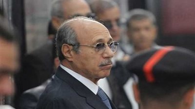 العادلي باقتحام السجون: أبلغت مبارك بمخطط الإخوان وحماس