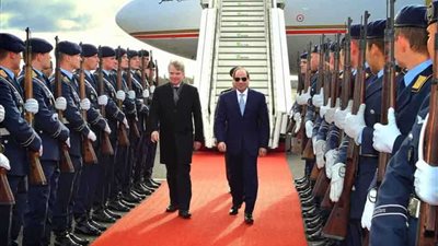 بالصور والفيديو.. وصول الرئيس السيسي إلى برلين