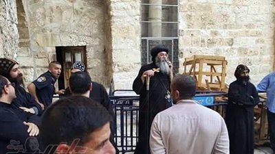 عائلة من القساوسة والرهبان تسكن الصعيد..وتأخذ من الدين منهج حياة