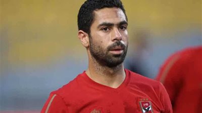 الشوط الأول.. الأهلي يتقدم على الوصل بهدف نظيف