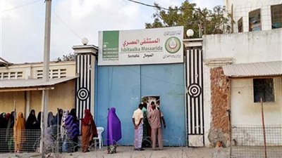 المستشفى المصري بالصومال يستقبل عددًا من خبراء جراحة العظام