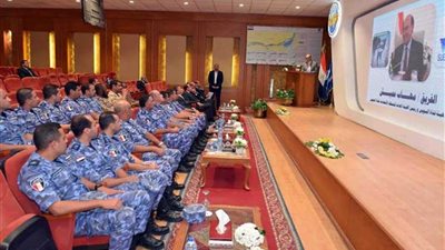 مميش يستقبل وفد معهد الدراسات العليا البحرية