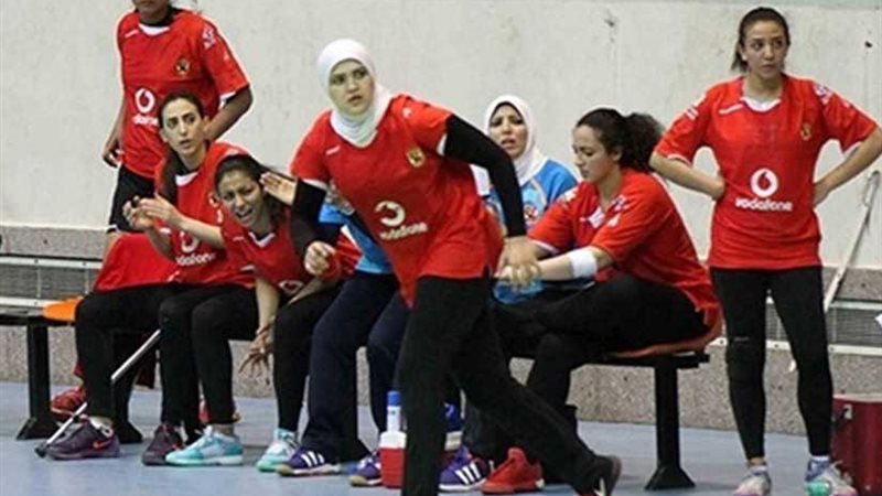 الأهلي يخسر أمام