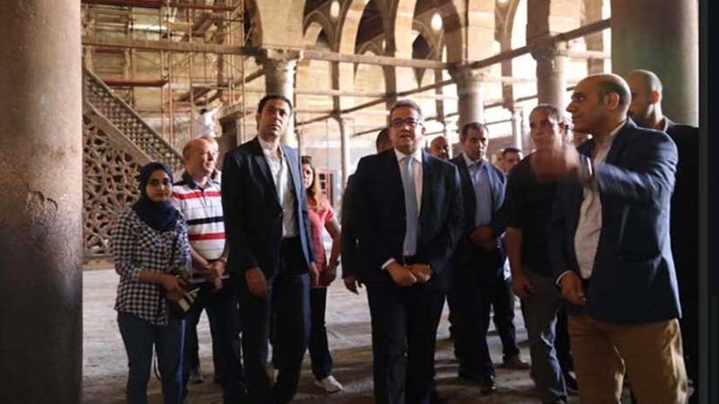 وزير الآثار يتفقد