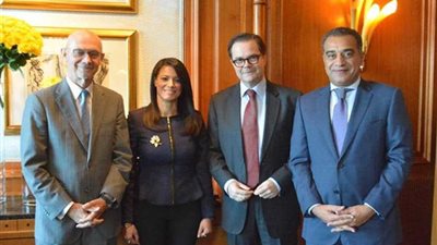 رانيا المشاط تبحث مع رئيس اللجنة العالمية لأخلاقيات السياحة سبل التعاون