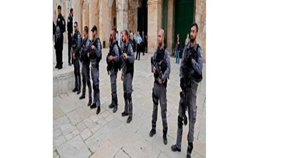 الاحتلال الإسرائيلي يعتقل 15 فلسطينيا من الضفة الغربية