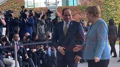 بدء فاعليات القمة السادسة بين السيسي وميركل وبيان مشترك عقب اللقاء 