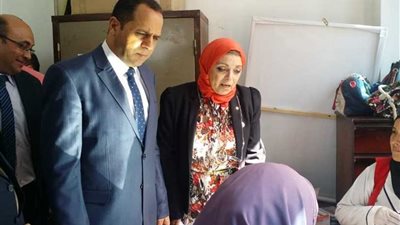 رئيس جامعة دمنهور يشارك في مبادرة السيسي للقضاء على فيروس 