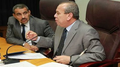 محافظ كفرالشيخ يكلف بحصر المشروعات ووضعها في جدول الأعمال