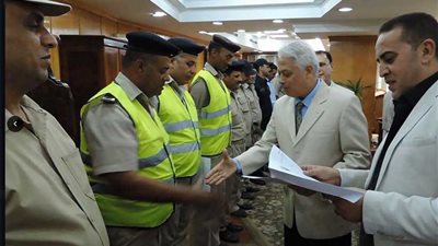 البحيرة تكرّم عددًا من الضباط والأفراد المتميزين.. صور