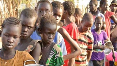 تجبرهم على العيش في الماء.. حالة مرضية نادرة تصيب أطفالًا في السودان