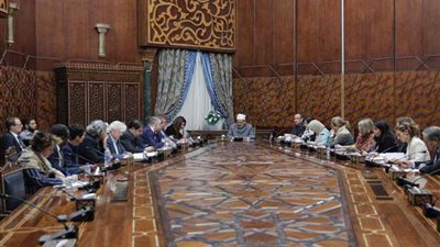 الإمام الأكبر: أولوية تحقيق السلام تراجعت أمام المصالح الاقتصادية والأصوات العنصرية المتصاعدة