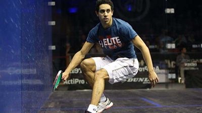 طارق مؤمن يتأهل لنصف نهائي بطولة قطر كلاسيك للإسكواش