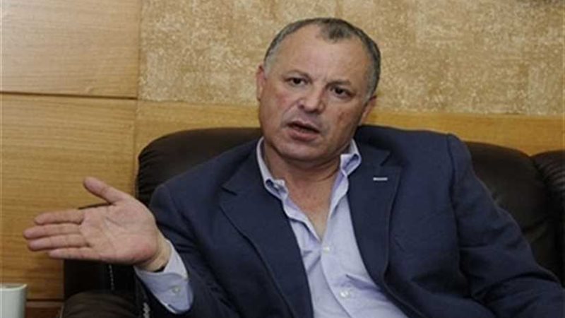 حل أزمة مقاعد أندية