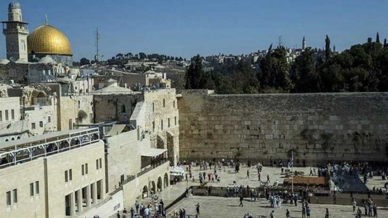 أوقاف القدس: الجدار